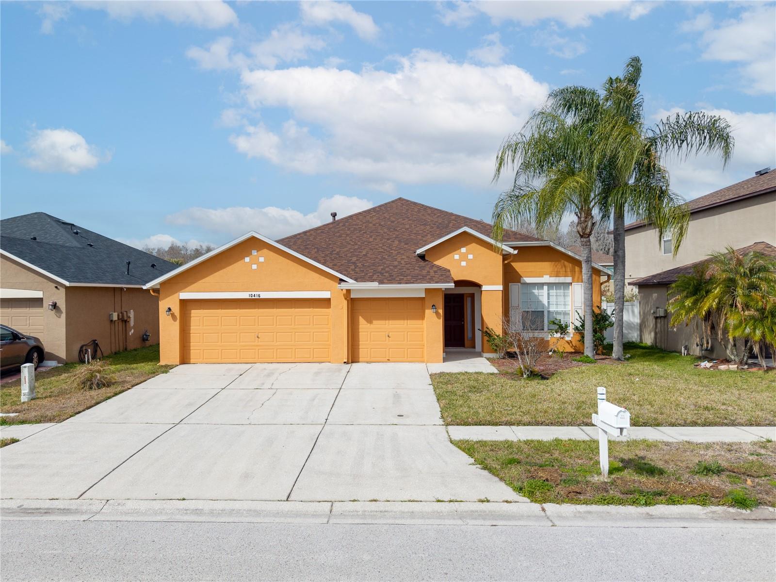 10416 Meadow Spring Dr, Tampa