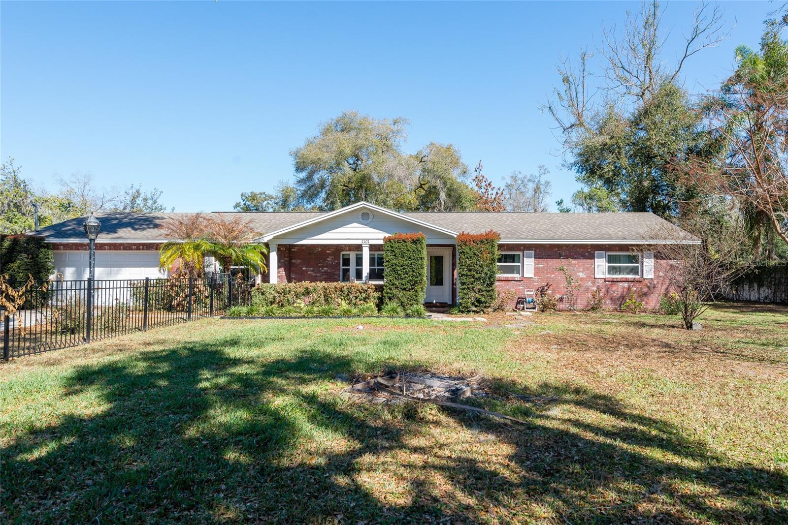 1101 Durant Rd, Brandon
