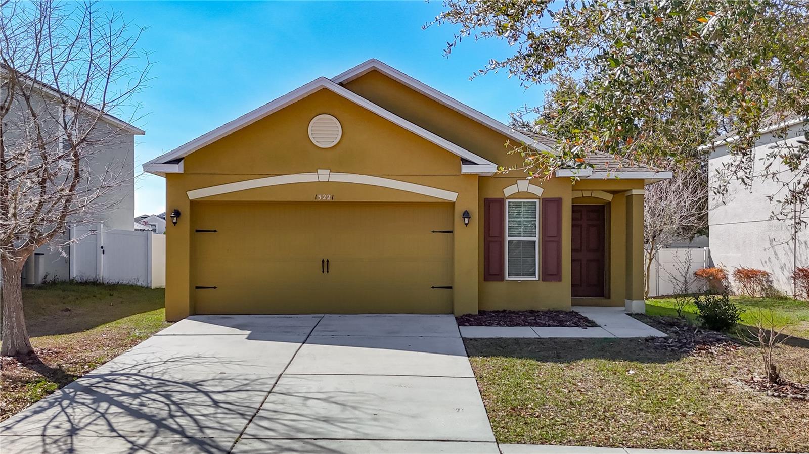 13221 Waterford Castle Dr, Dade City