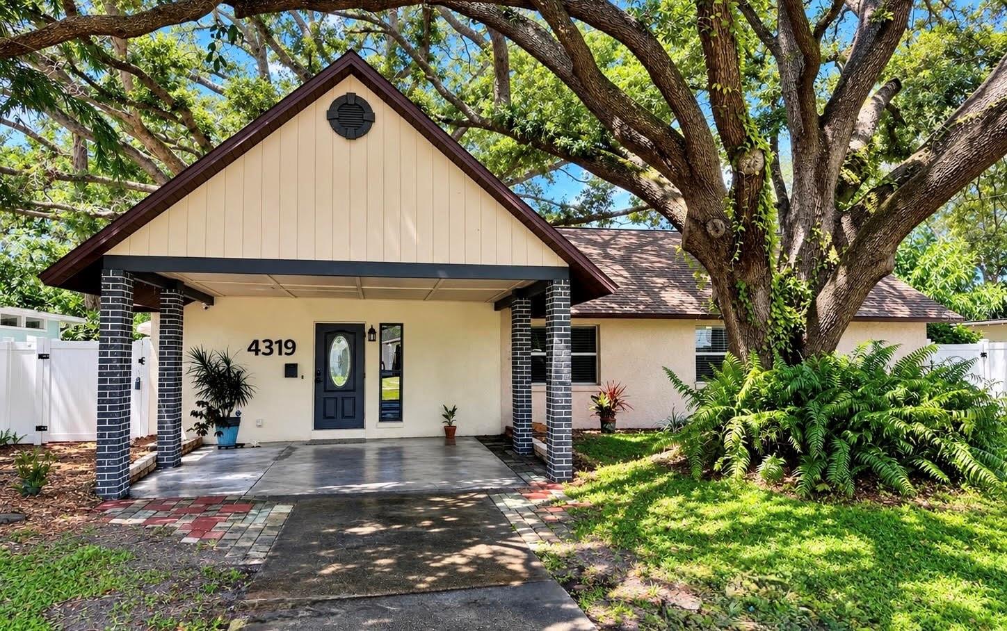 4319 S Cameron Ave, Tampa