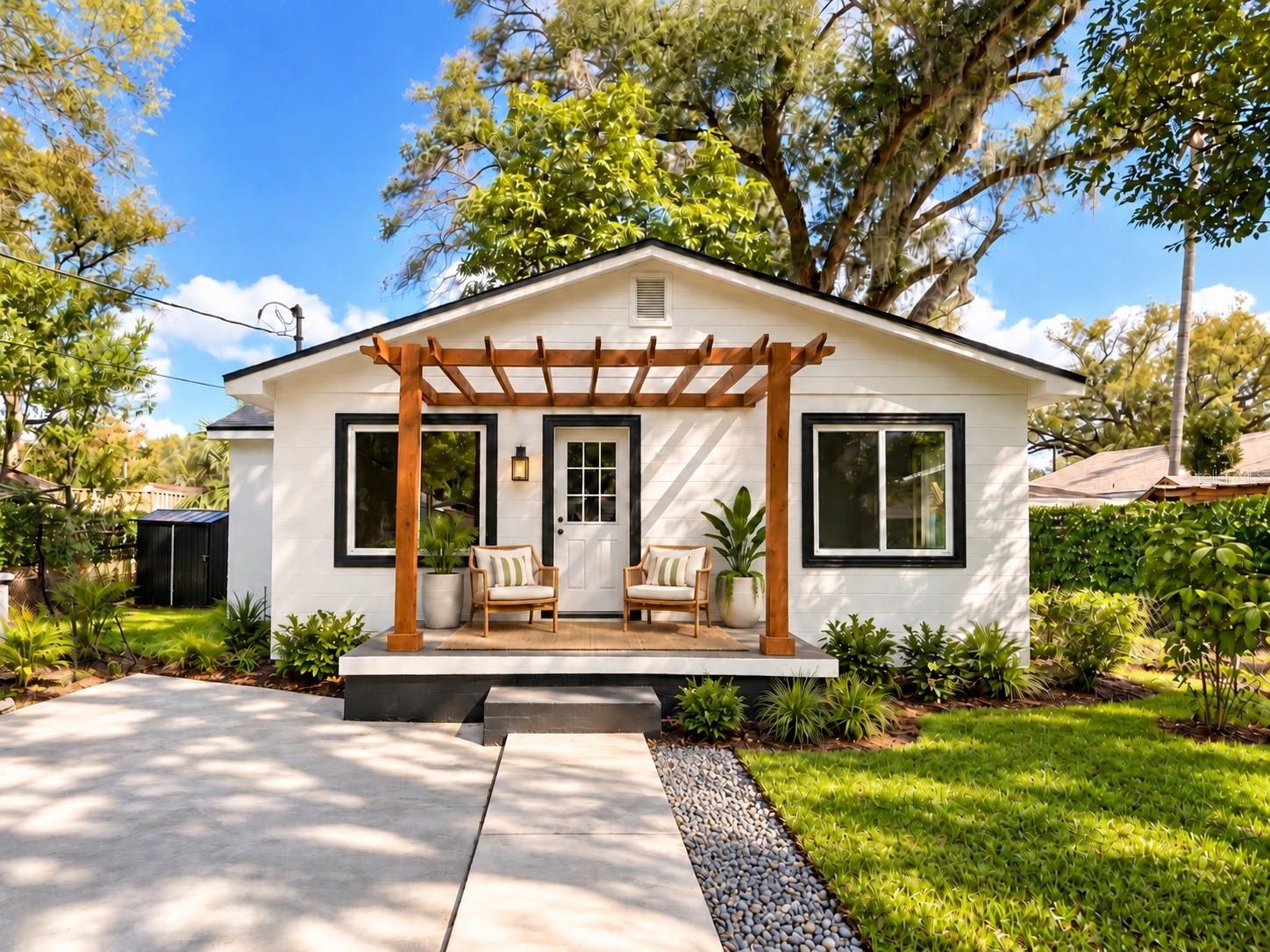 2102 E Caracas St, Tampa