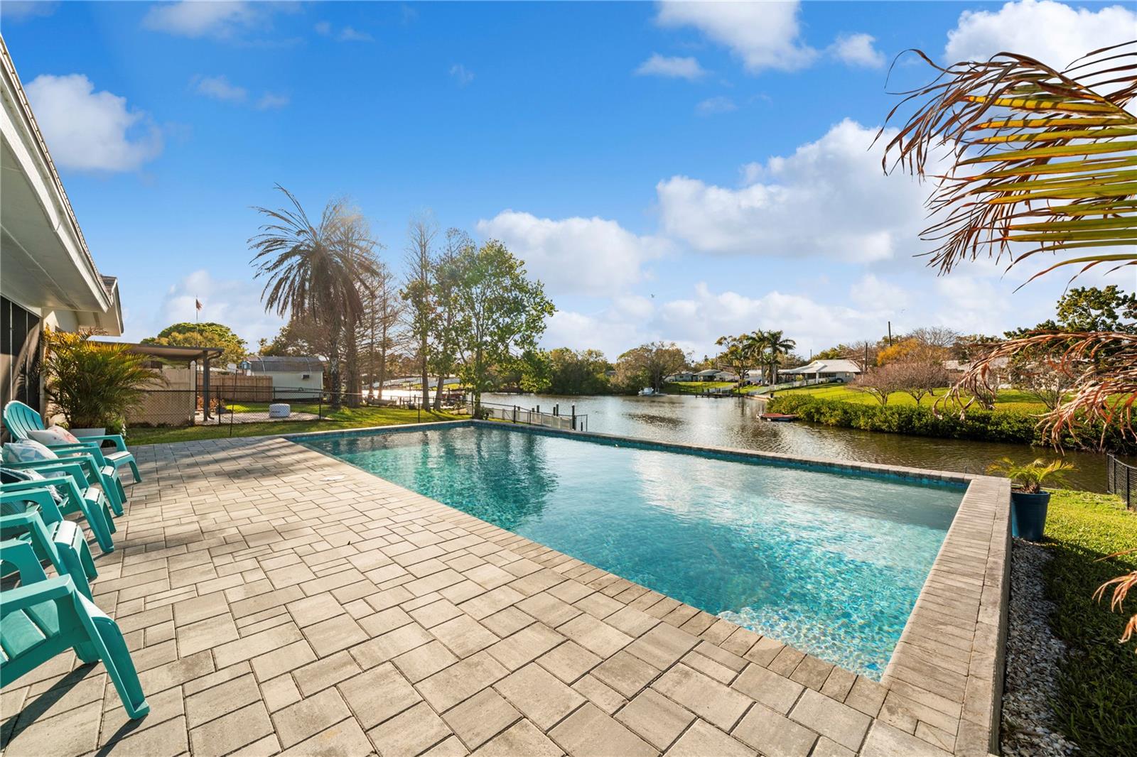 632 Shore Dr, Largo