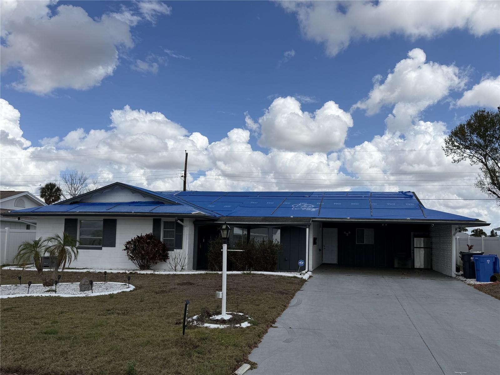 1205 Hacienda Dr, Sun City Center
