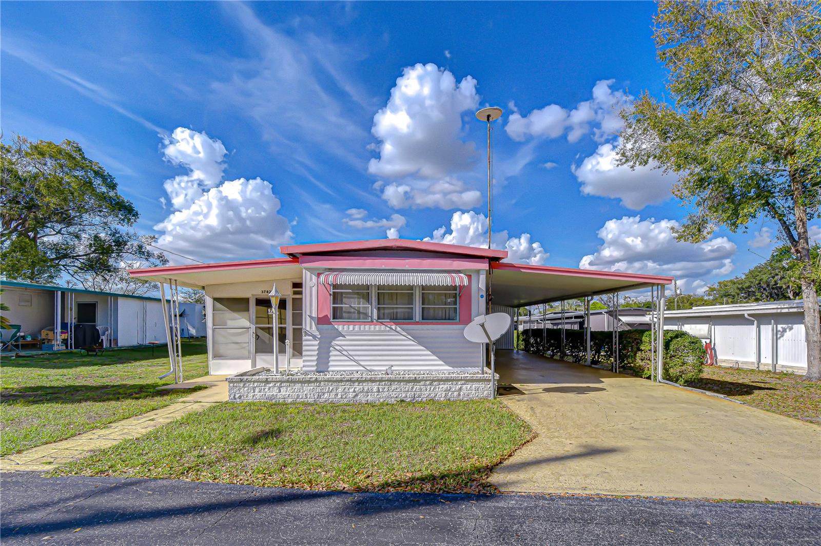 37427 Hammond Dr, Zephyrhills