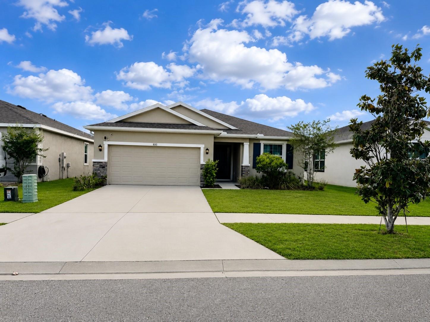 8313 Wheat Stone Dr, Zephyrhills