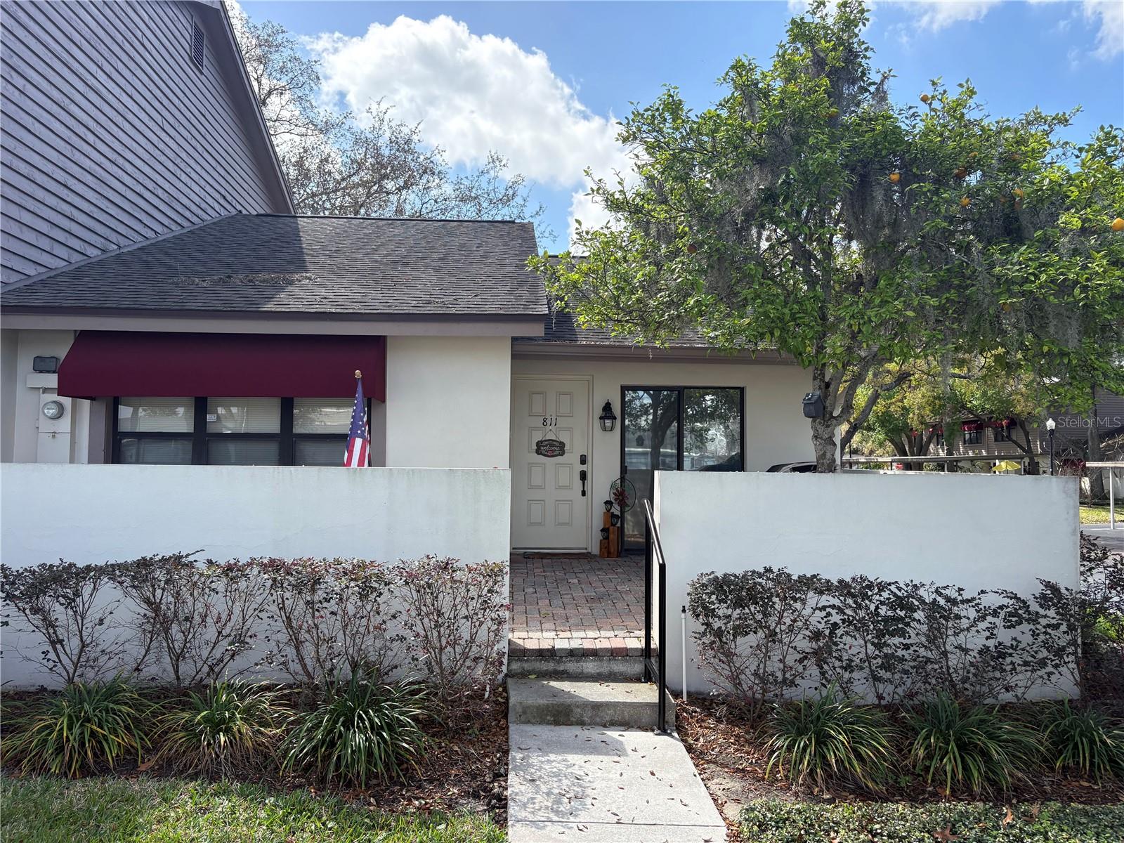 811 Oak Park Pl, Brandon