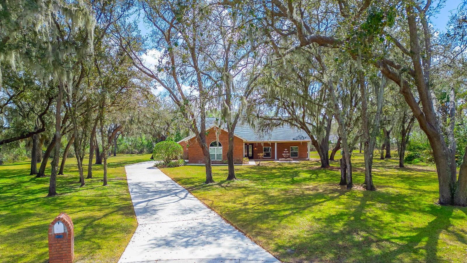 4610 Clarksdale Ln, Brandon
