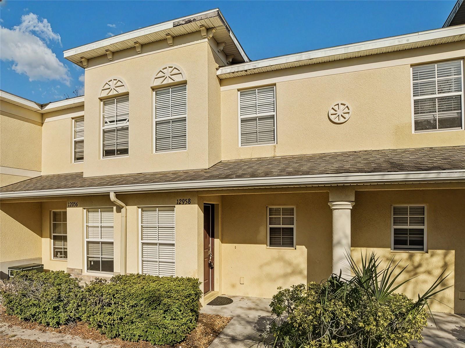 12958 Trade Port Pl, Riverview