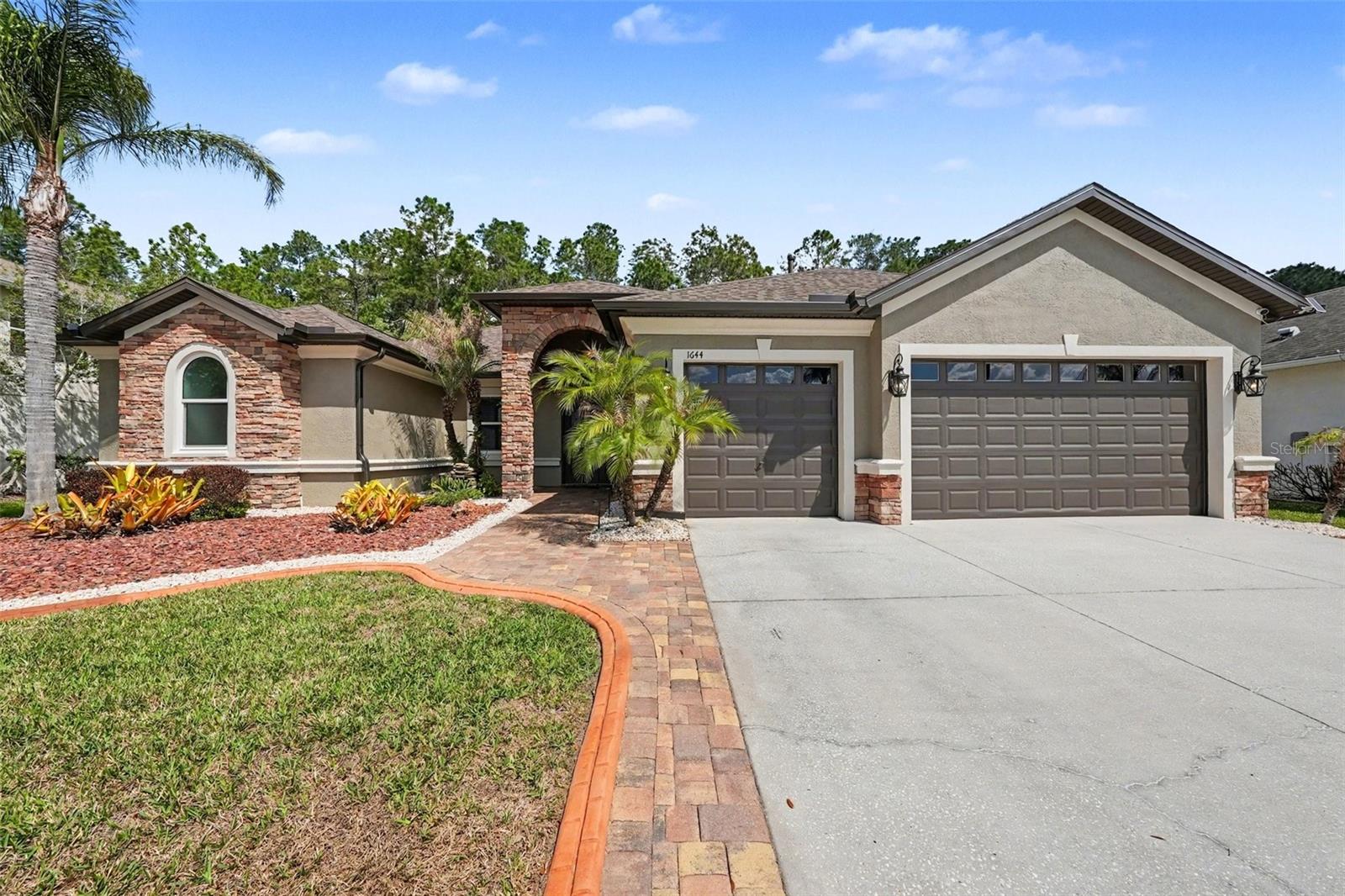 1644 Beaconsfield Dr, Wesley Chapel