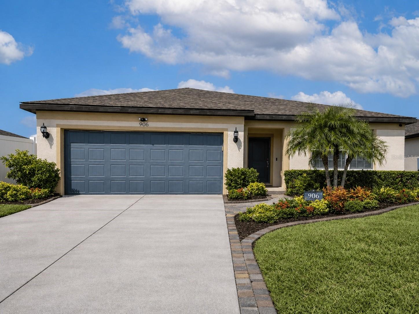 906 Swaying Sawgrass Ave, Ruskin