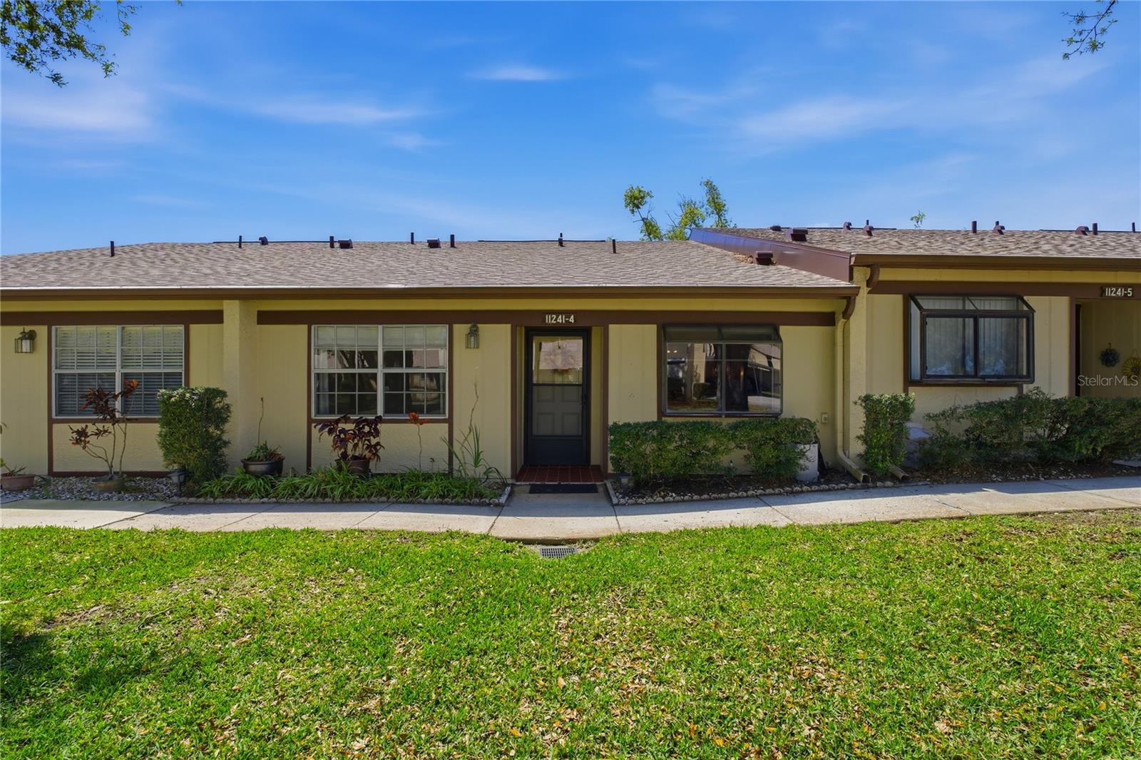 11241 Dollar Lake Dr #4, Port Richey