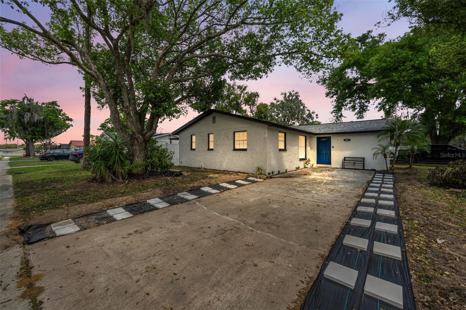 801 Walnut Dr, Seffner