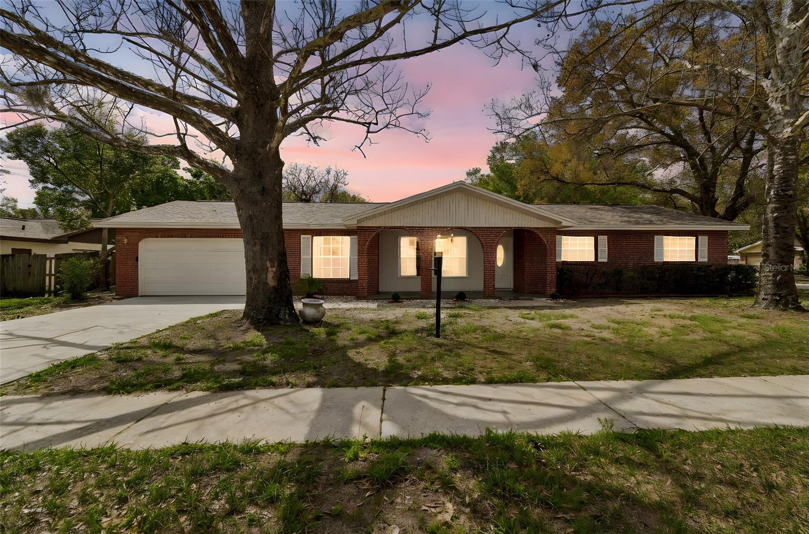 3817 Twilight Dr, Valrico