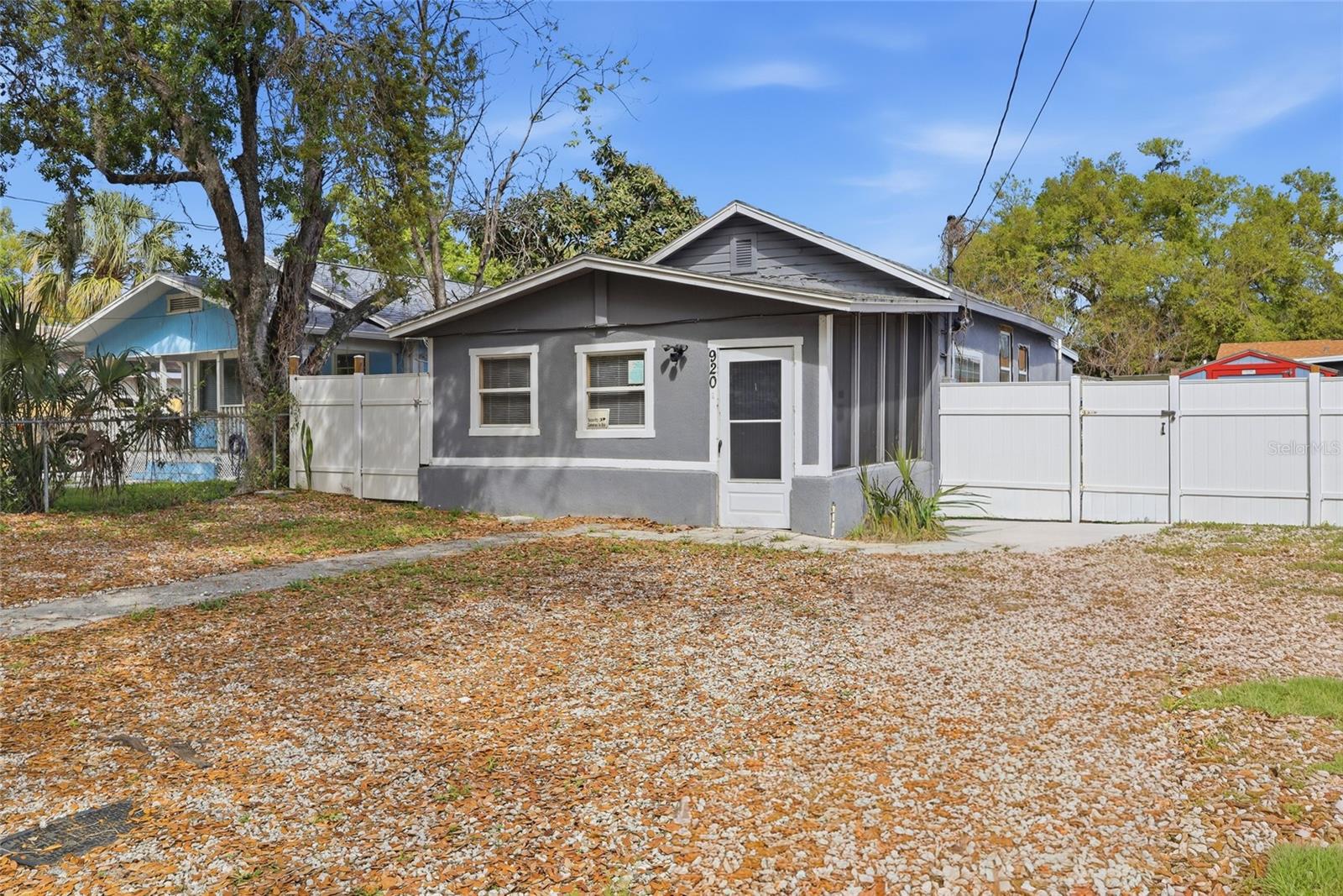 920 E Annie St, Tampa