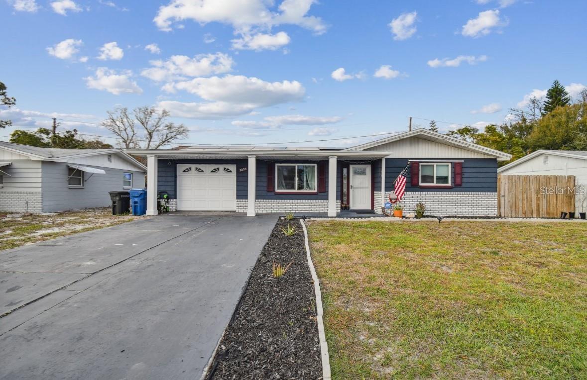 3257 Masonville Loop, Holiday