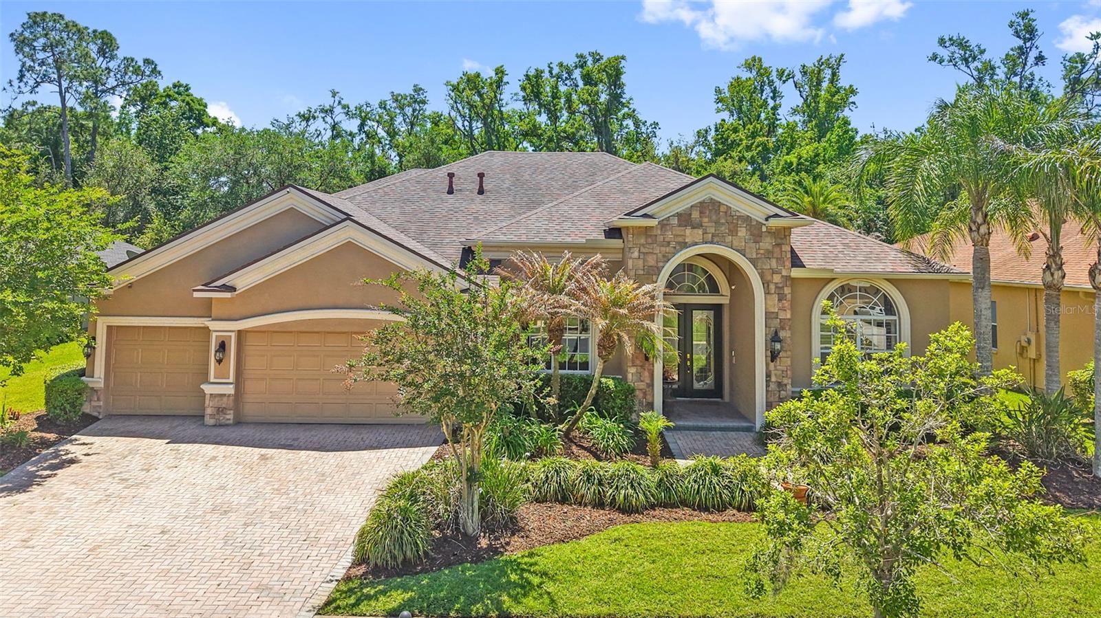 27608 Pine Point Dr, Wesley Chapel
