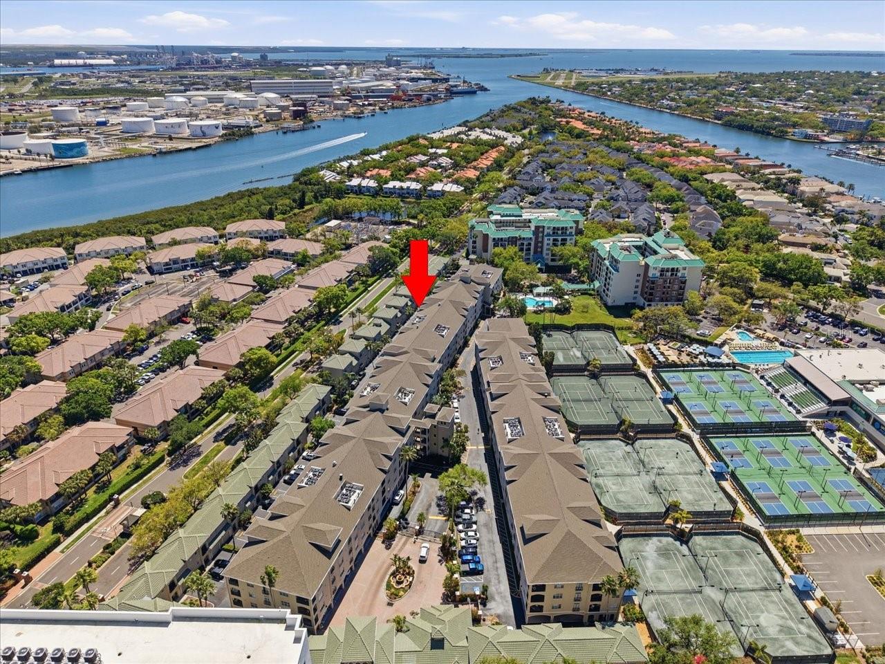 501 Knights Run Ave #1320, Tampa