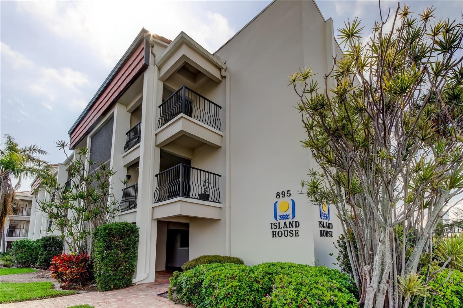 895 S Gulfview Blvd #303, Clearwater Beach