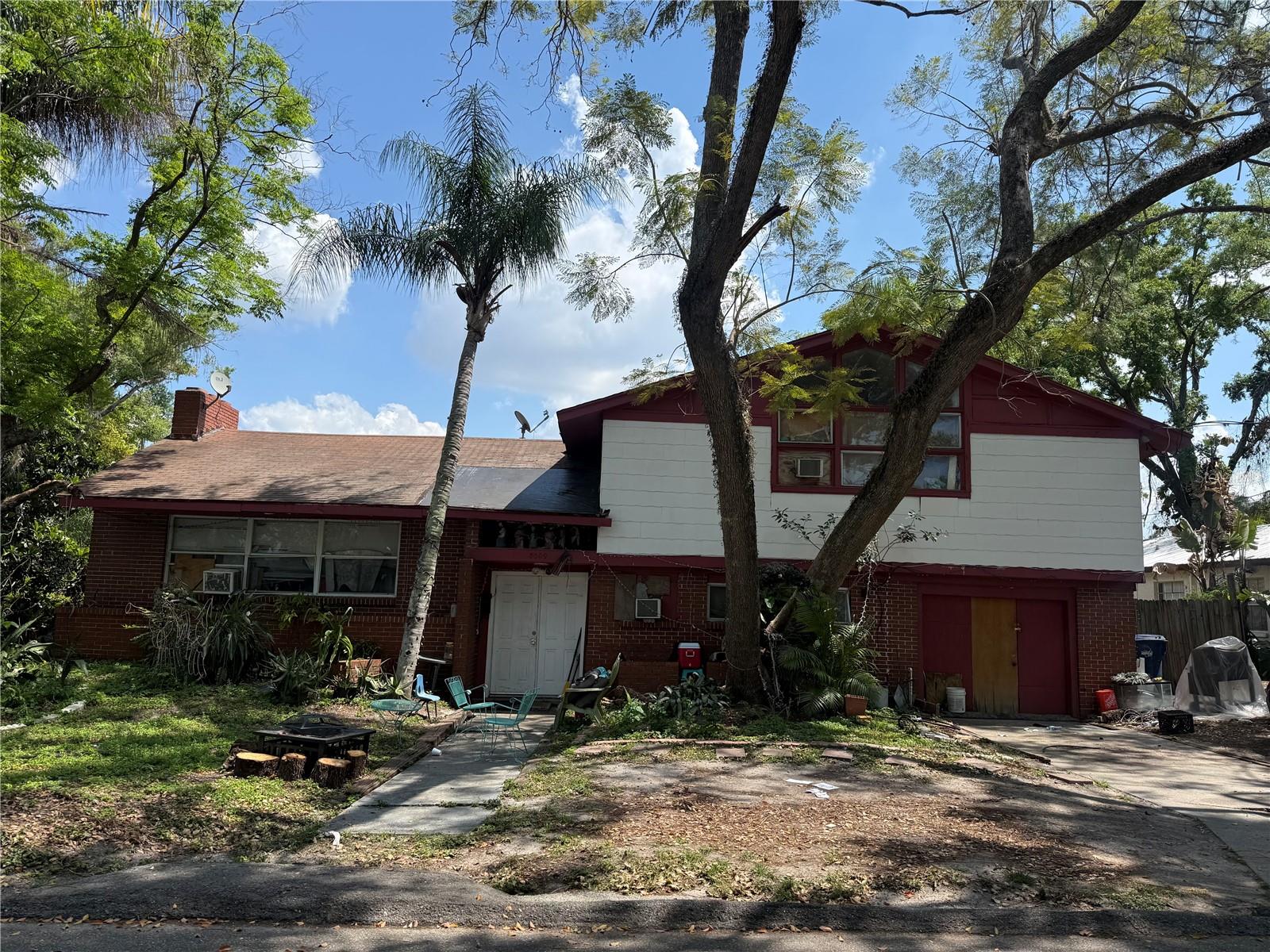 8009 N 13th St, Tampa