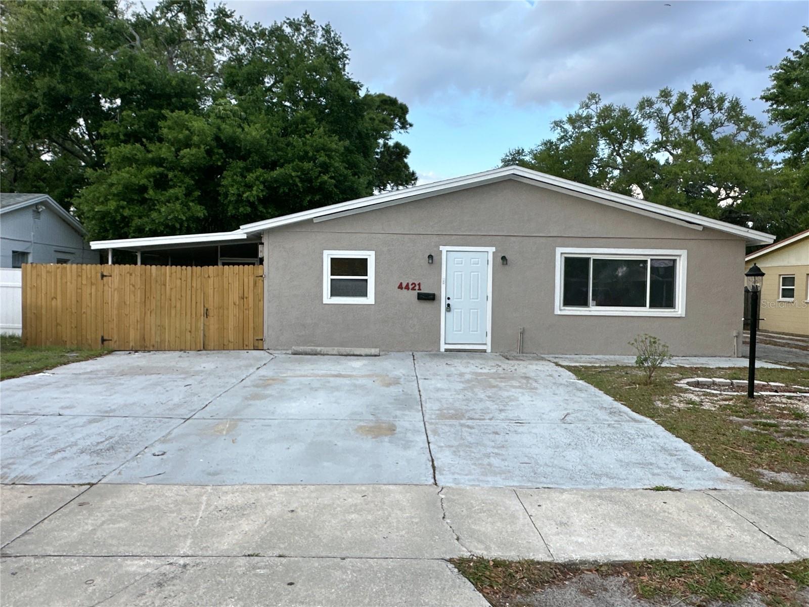 4421 Gandy Cir, Tampa