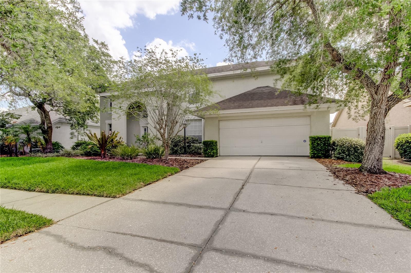 9401 Woodbay Dr, Tampa