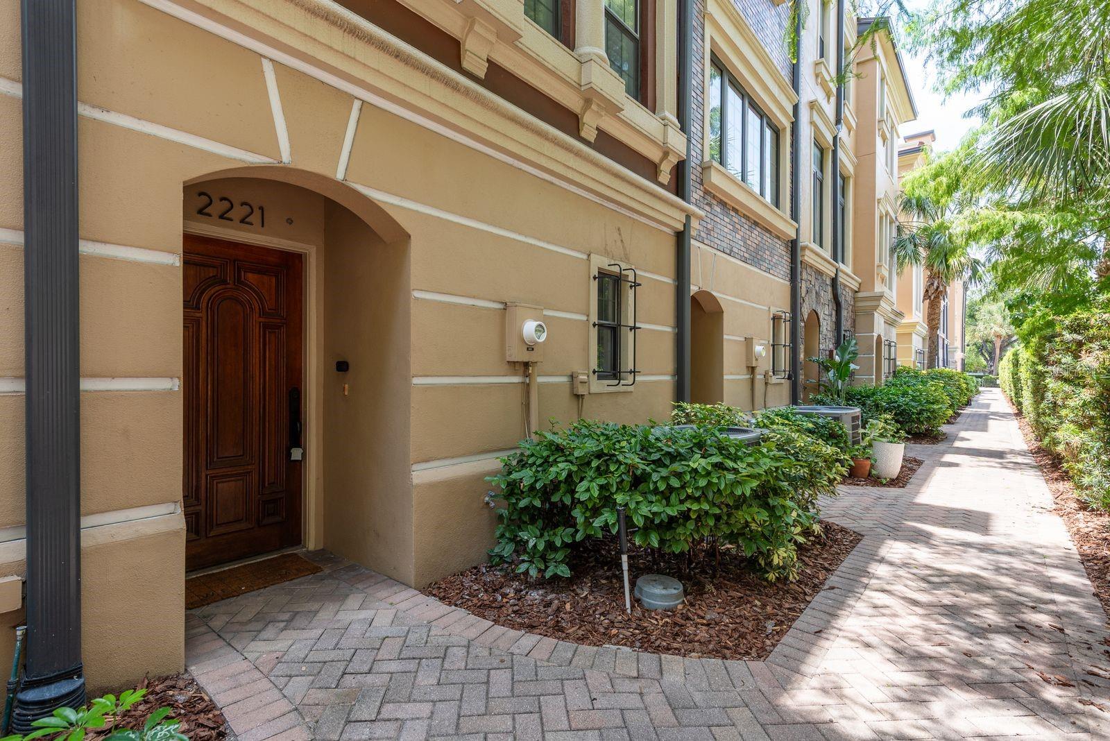 2221 Soho Bay Ct, Tampa