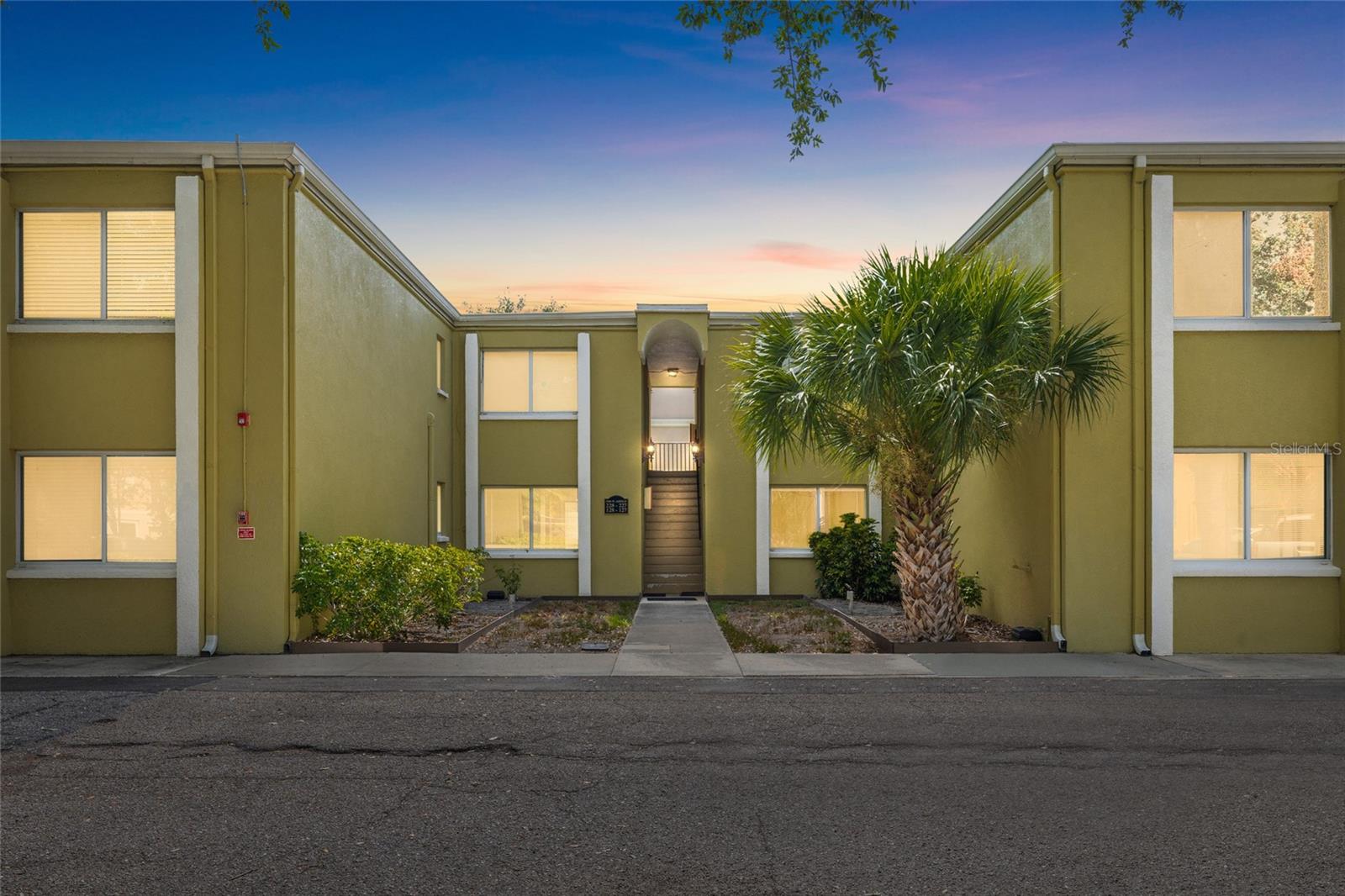 3206 W Azeele St #227, Tampa