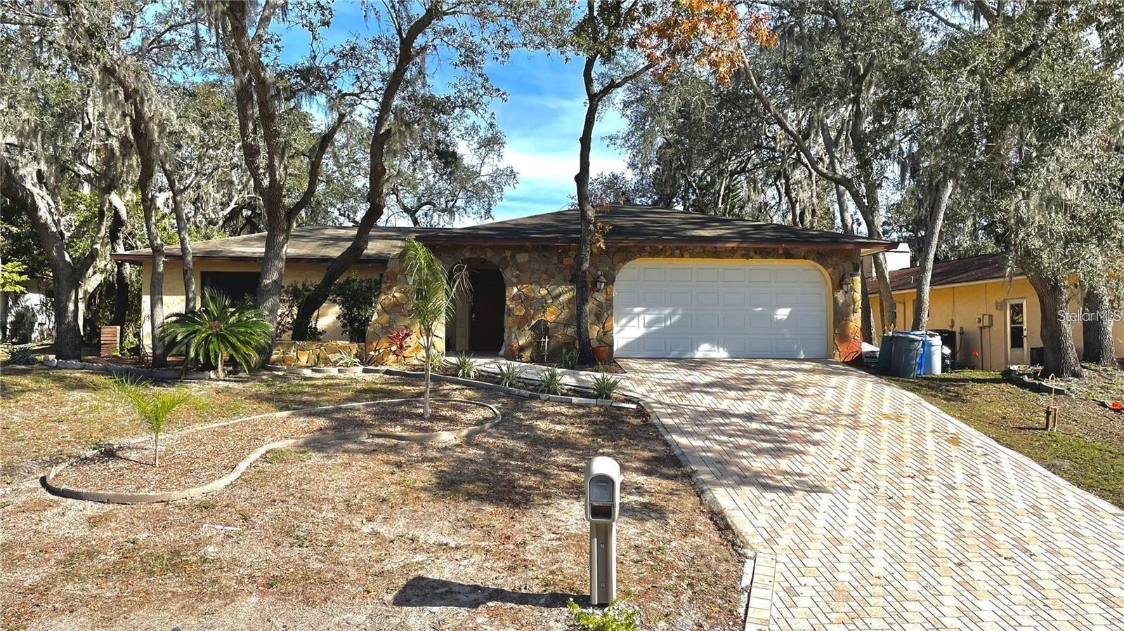 8748 Forest Lake Dr, Port Richey