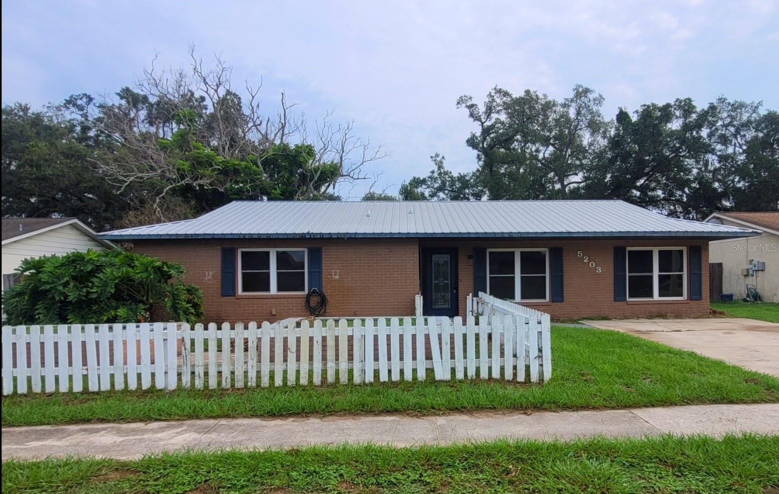 5203 Presidential St, Seffner