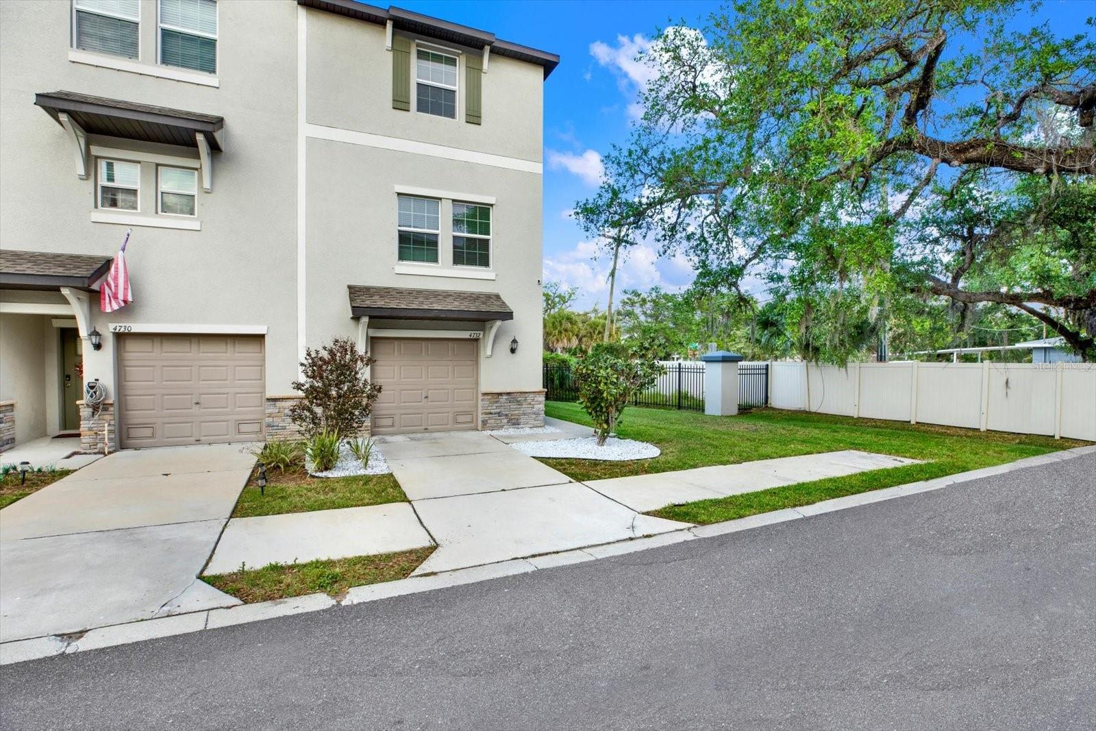 4732 Pickering Harbor Pl, Tampa