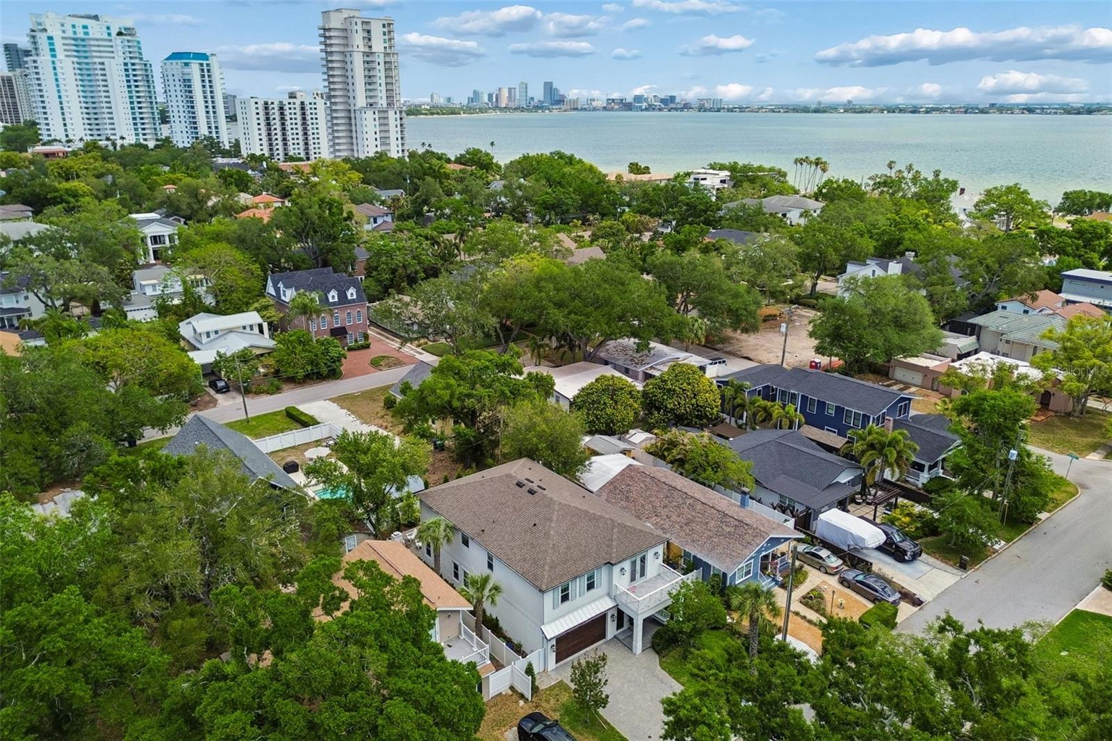 3007 W Bay Court Ave, Tampa