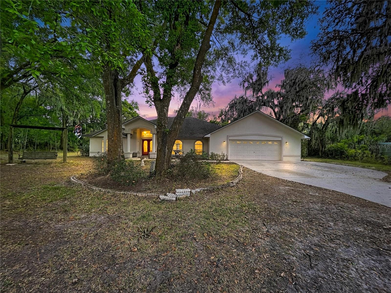 8402 Southwood Pines St, Lithia