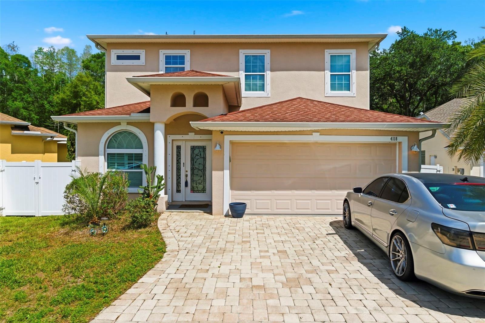 4118 Woodacre Ln, Tampa