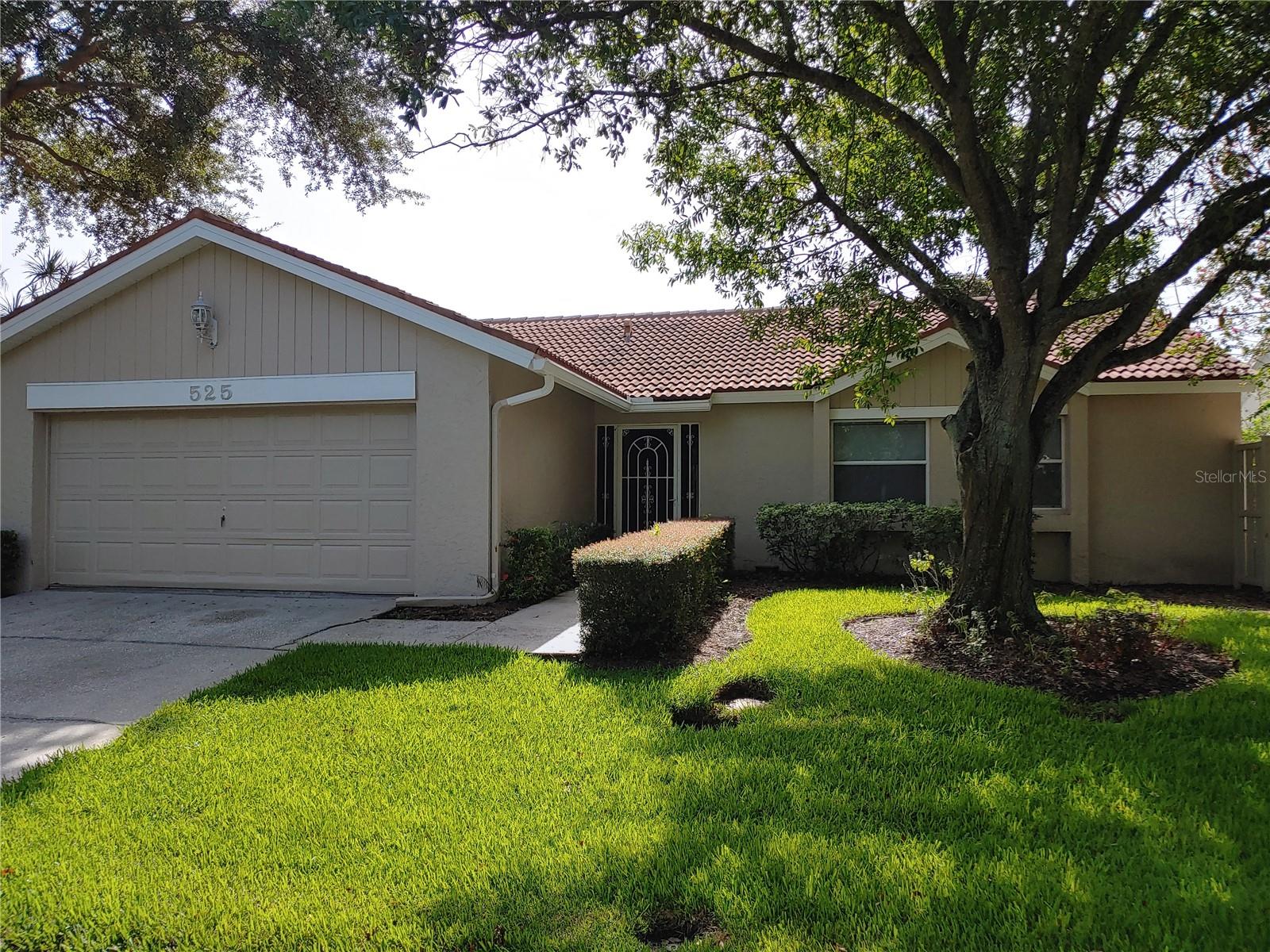 525 Moreno Cir Ne, St Petersburg