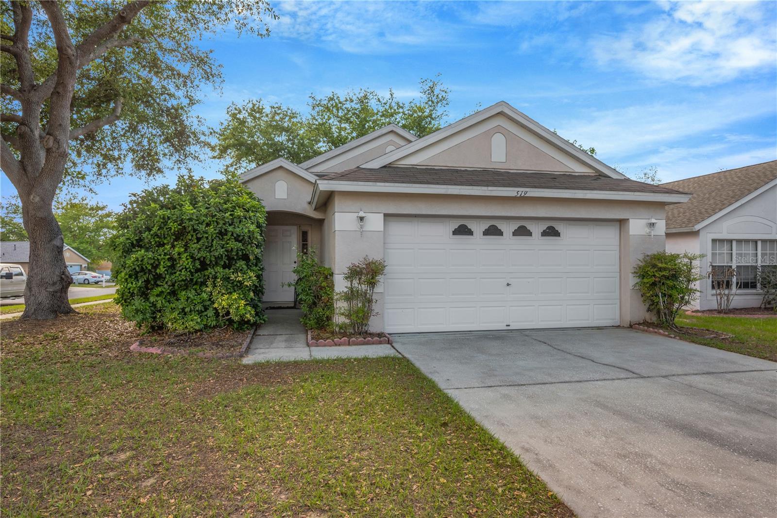 519 Summer Sails Dr, Valrico