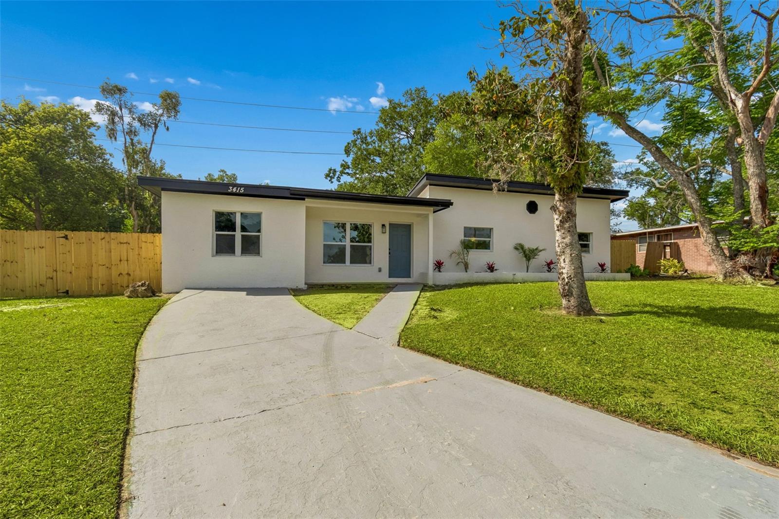 3415 E Knollwood St, Tampa