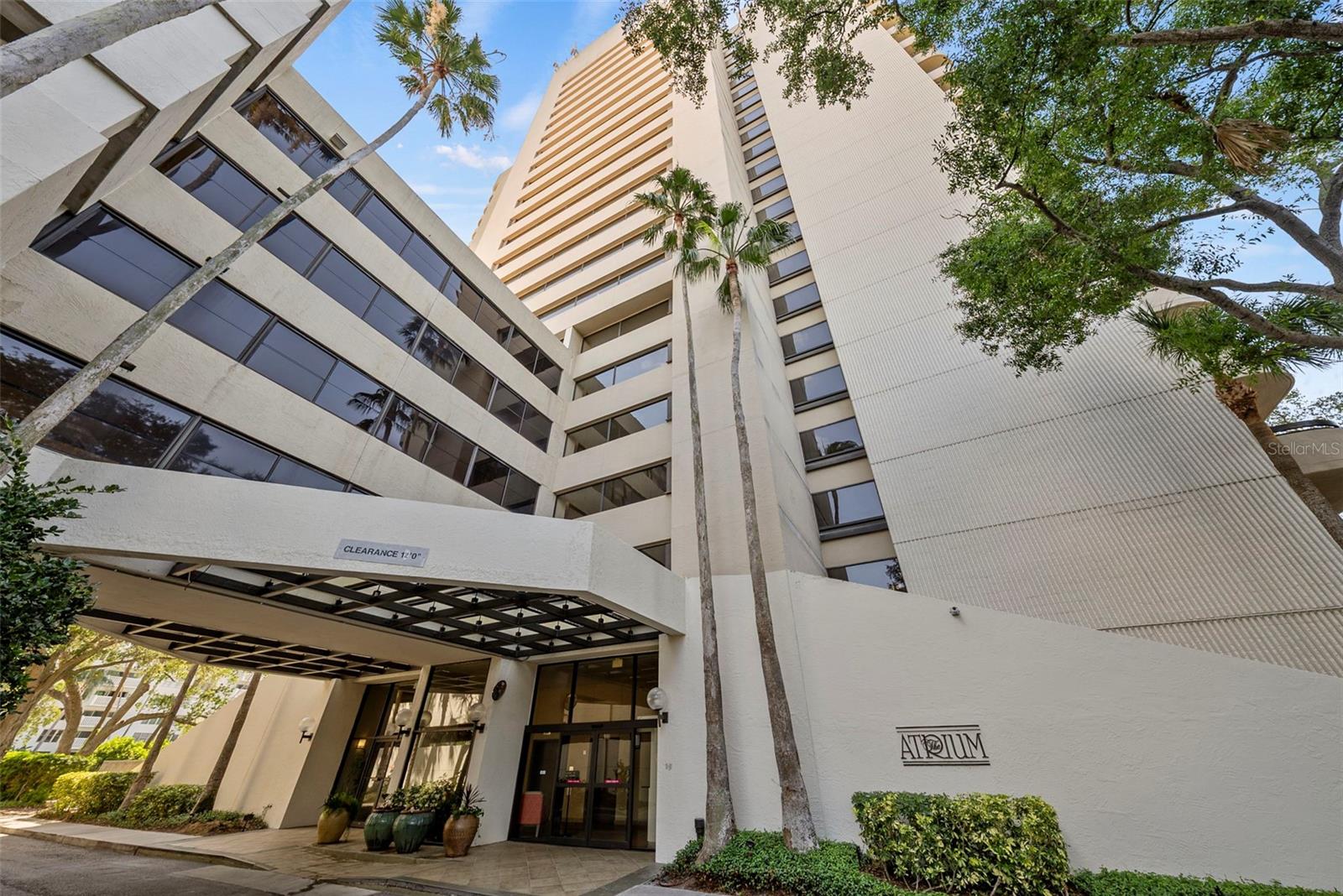 2413 Bayshore Blvd #803, Tampa