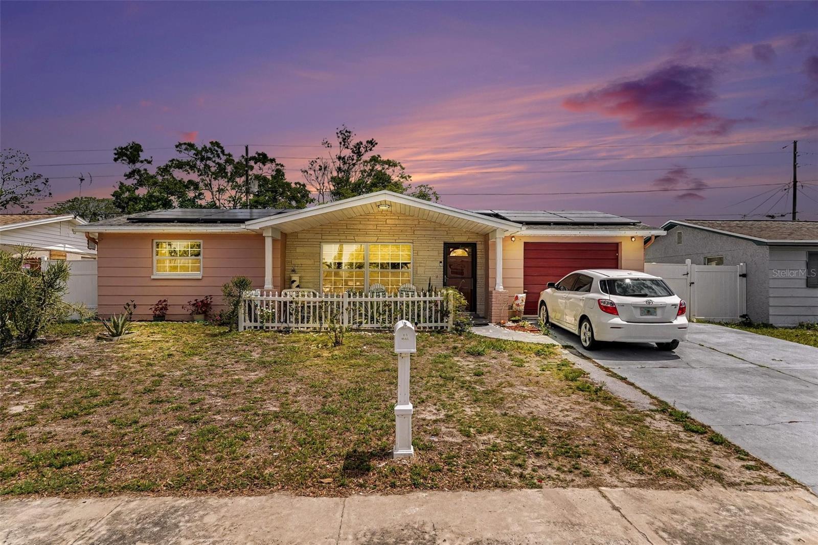 1244 Classic Dr, Holiday