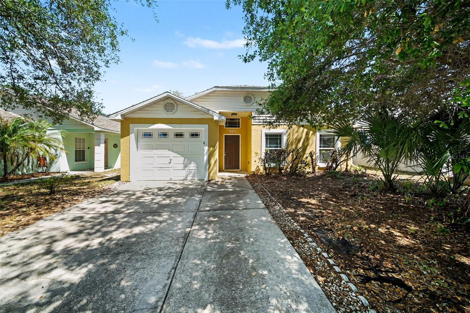 2424 Camden Oaks Pl, Valrico