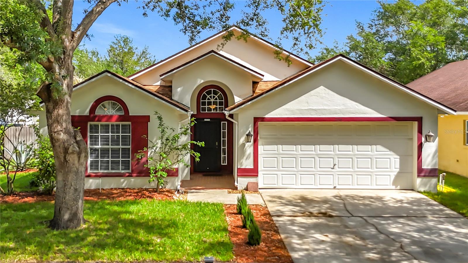 7116 Colony Pointe Dr, Riverview