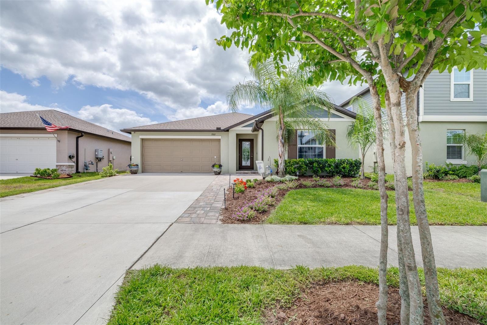 8969 Little Bluestem Dr, Land O Lakes