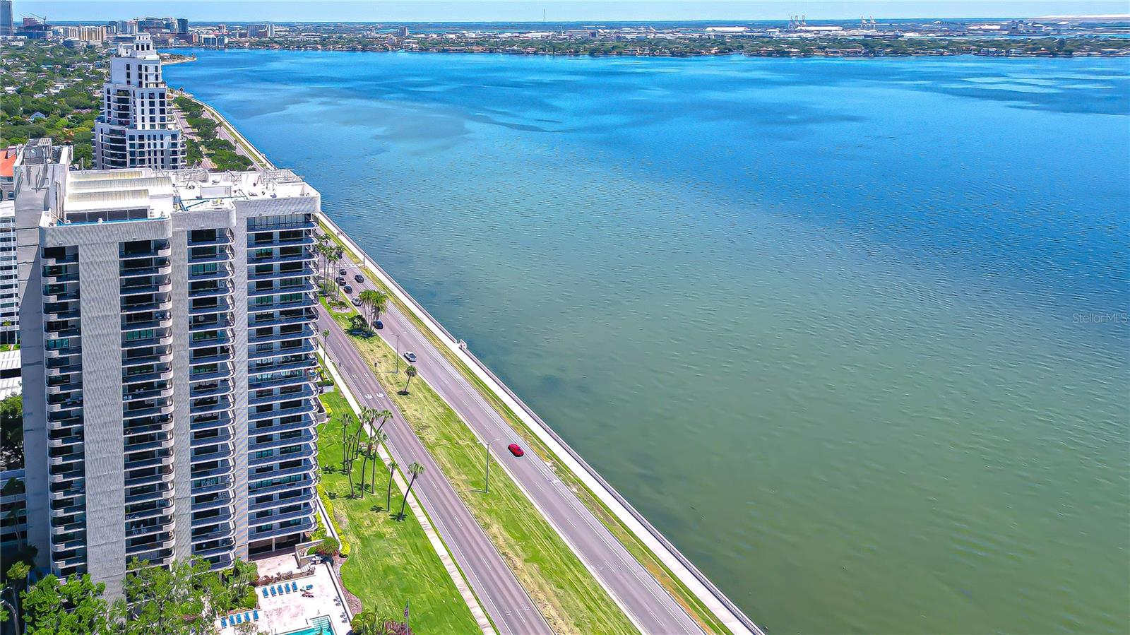 2413 Bayshore Blvd #1003, Tampa