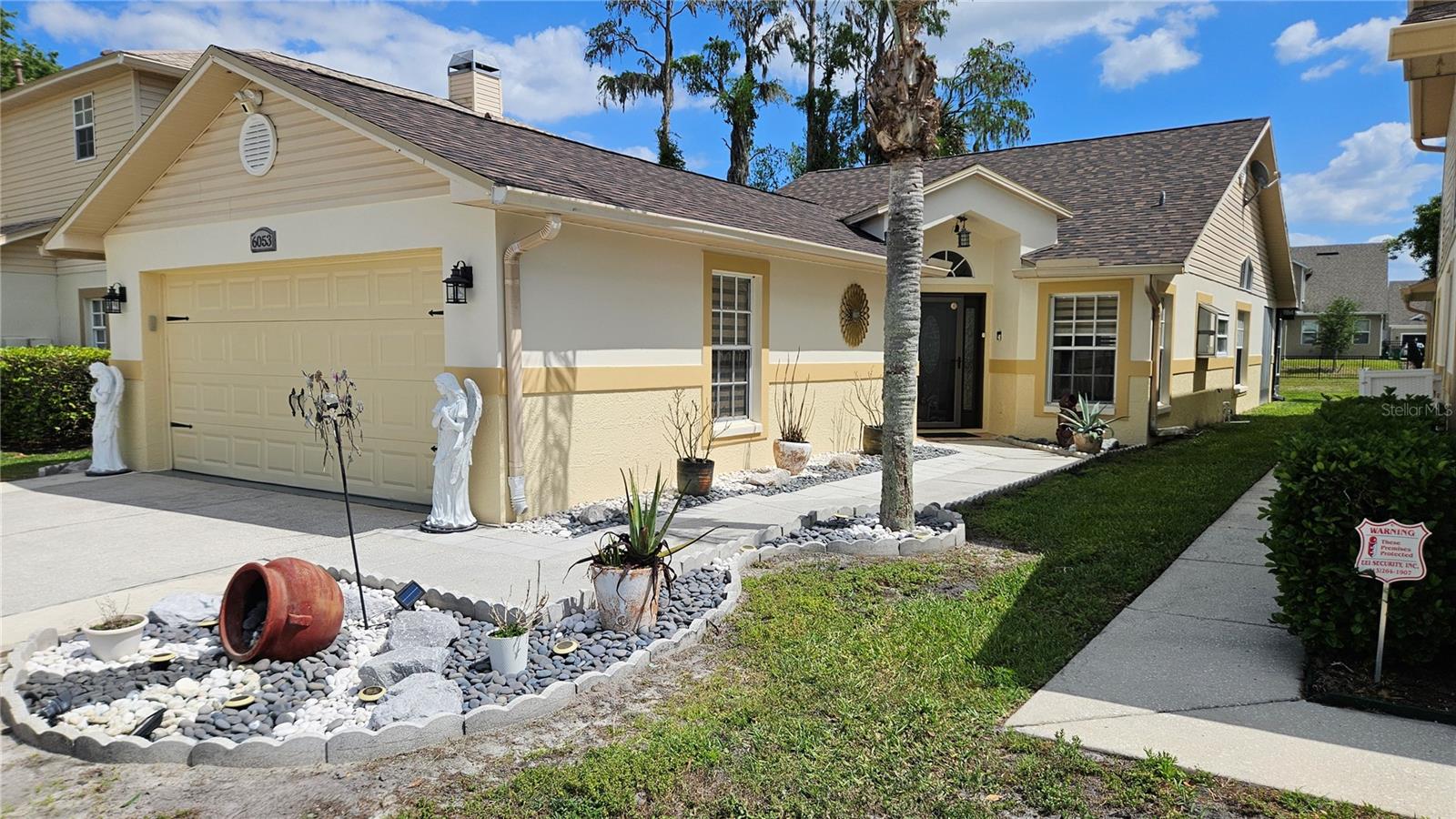 6053 Gentle Ben Cir, Wesley Chapel