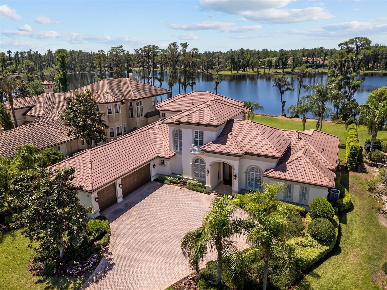 1306 Merry Water Dr, Lutz