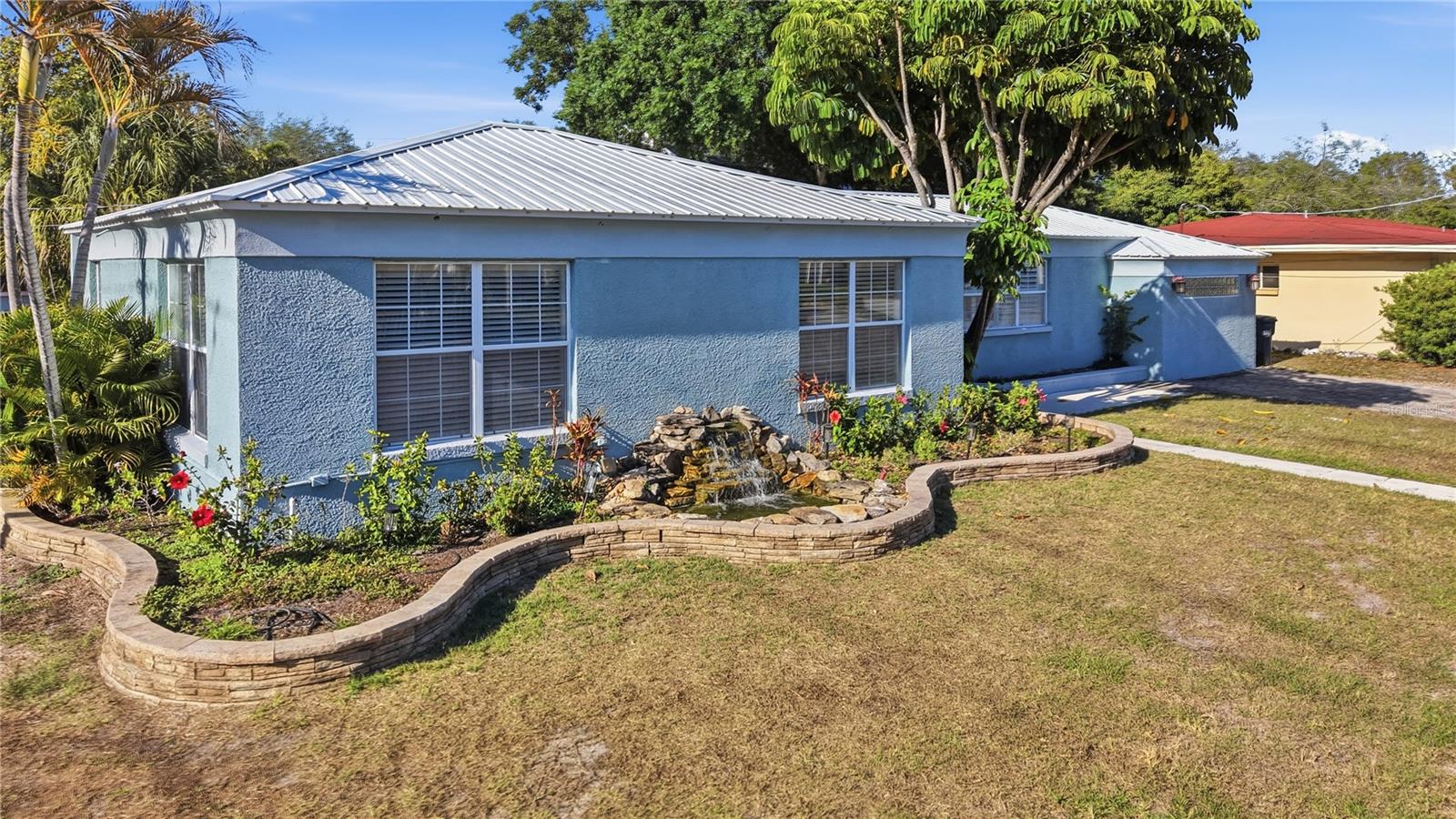 3921 W Bay To Bay Blvd, Tampa