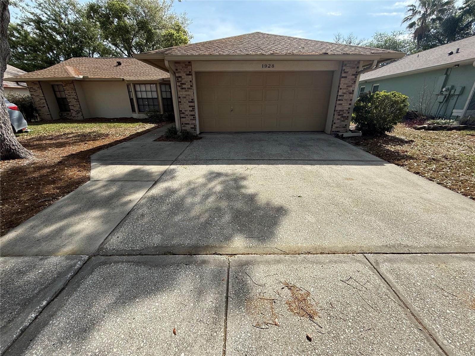 1928 Twisting Ln, Wesley Chapel