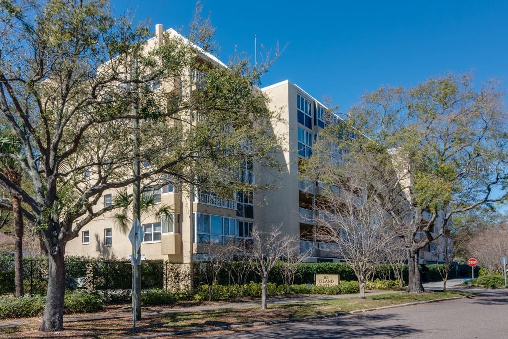 160 Columbia Dr #507, Tampa