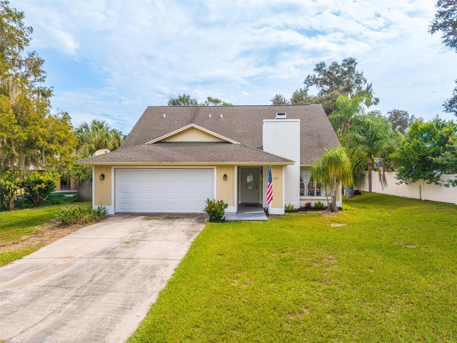 631 Stone Dr, Brandon