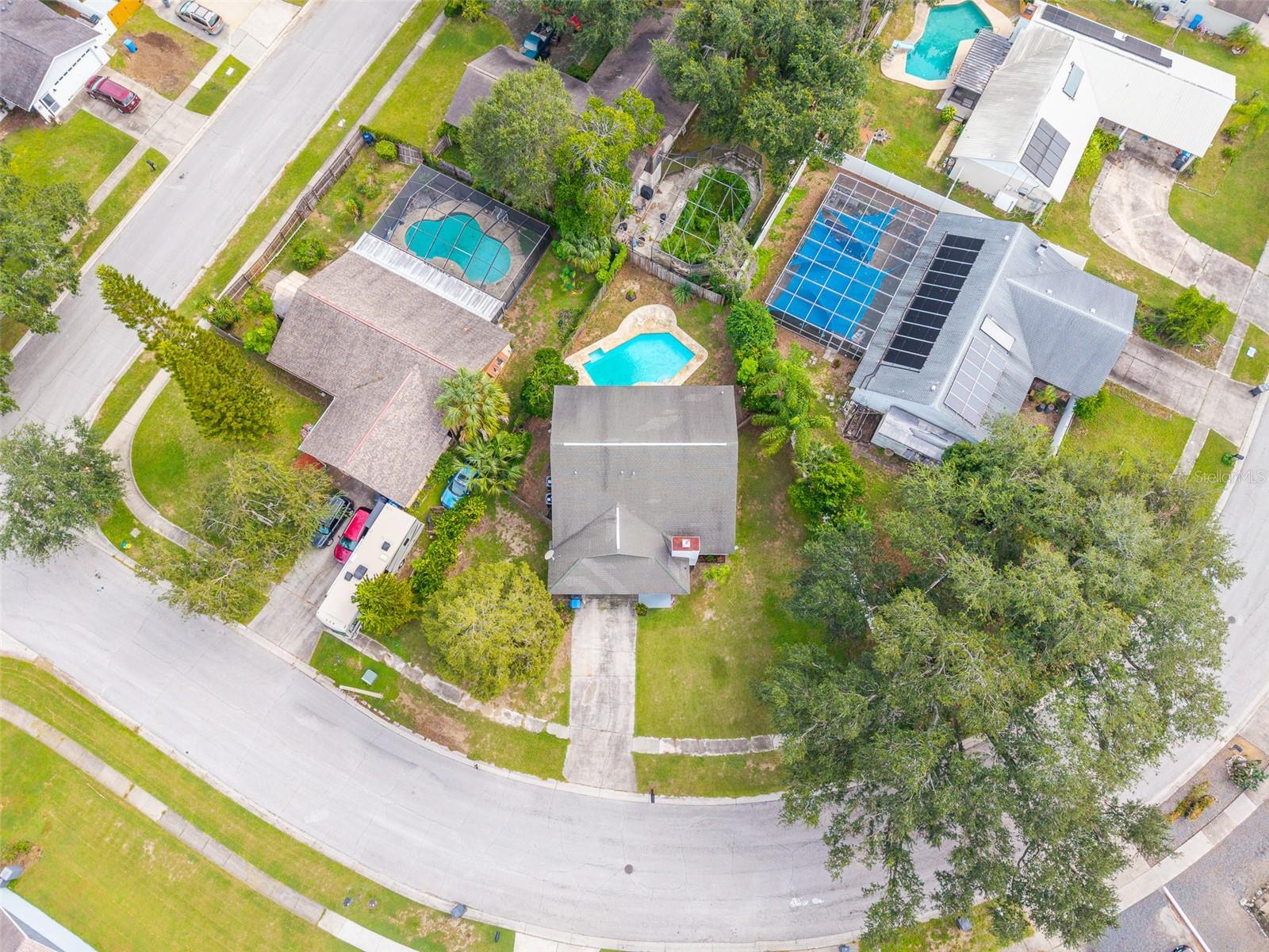 631 STONE DR