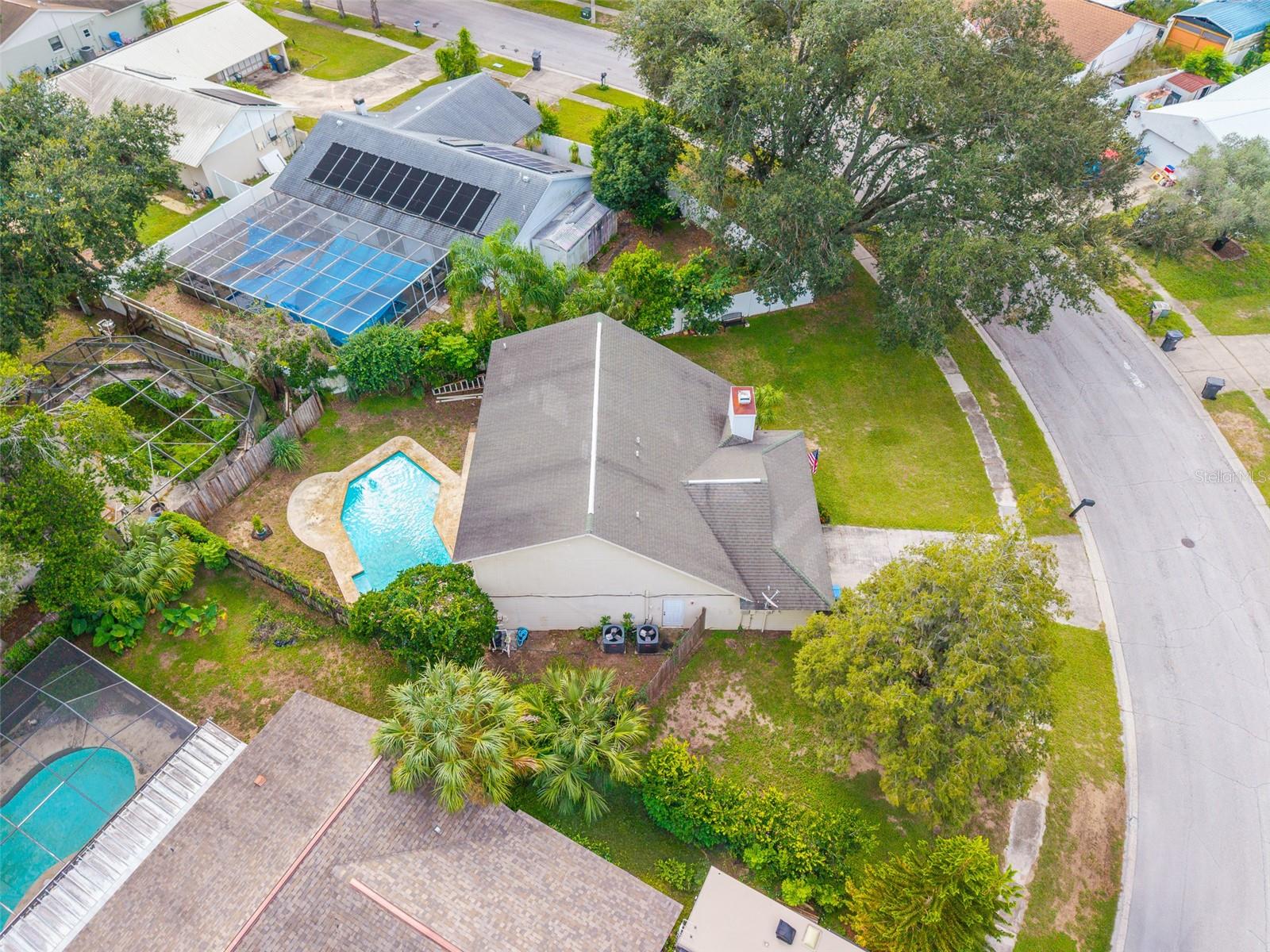 631 STONE DR